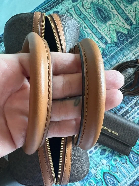 MICHAEL KORS Brown Logo Dome Satchel with Matching Wallet and Strap - Picture 7 of 7